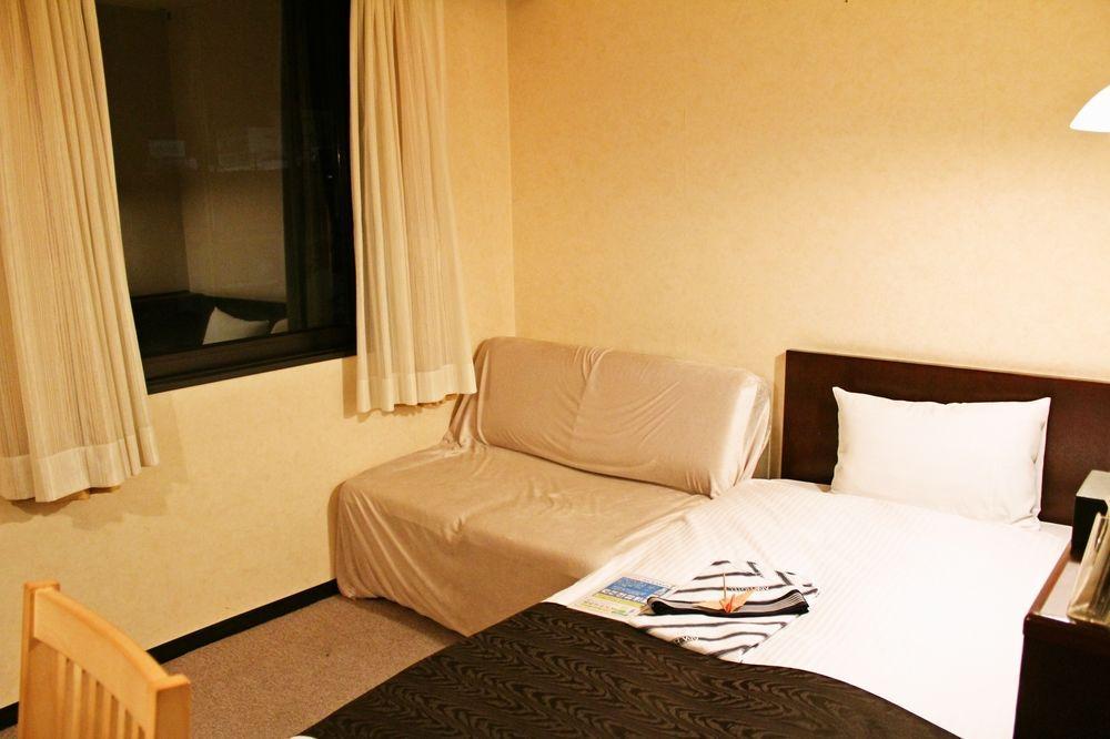 Uozu Manten Hotel Ekimae Dış mekan fotoğraf