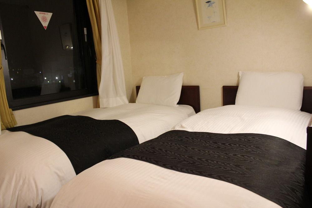 Uozu Manten Hotel Ekimae Dış mekan fotoğraf